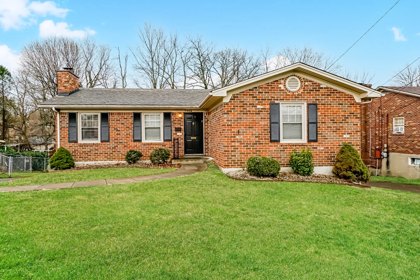 7002 NORLYNN DR LOUISVILLE, KY 40228